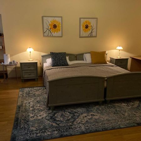 Sunflower B&B Kiev Luaran gambar