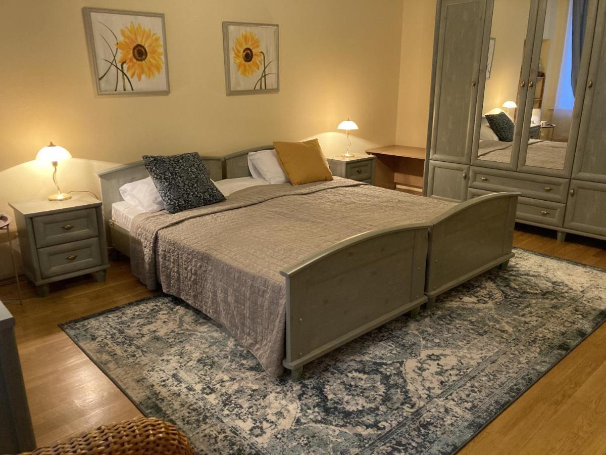 Sunflower B&B Kiev Luaran gambar